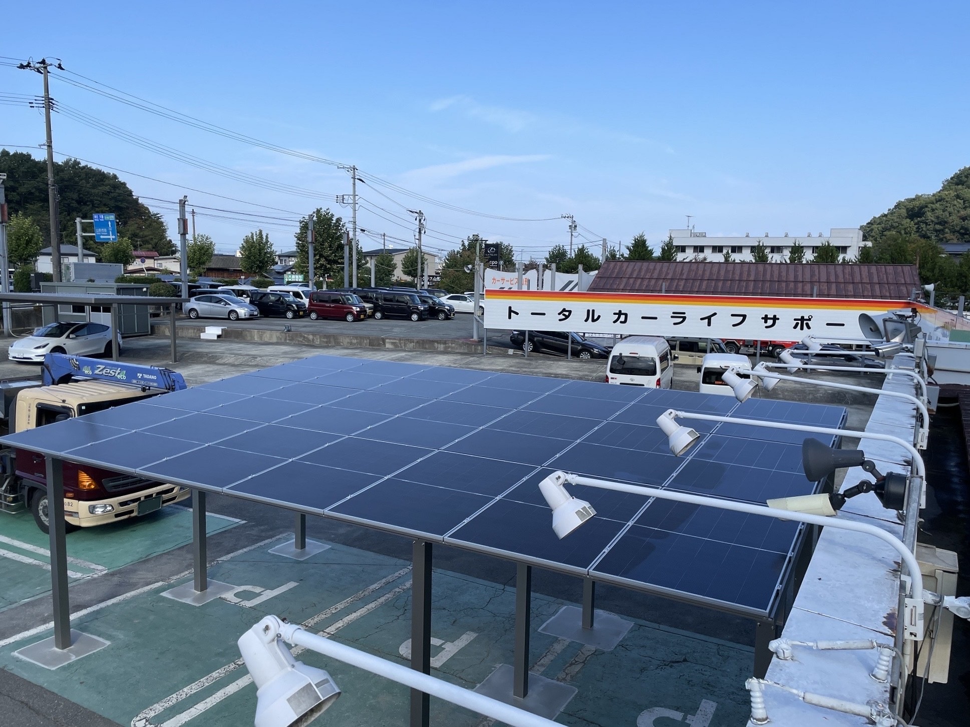 ソーラーカーポート　太陽光発電　ソーラーパネル